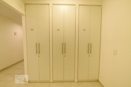 Studio à venda com 36m², 1 quarto e 1 vaga Studio à venda com 36m², 1 quarto e 1 vagaDepósito