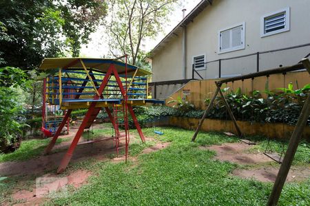 Casa à venda com 120m², 2 quartos e 2 vagasÁrea Comum - Playground