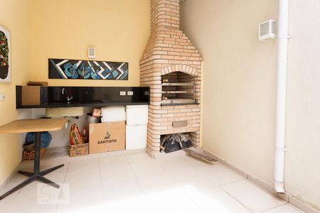 Casa à venda com 120m², 2 quartos e 2 vagasChurrasqueira