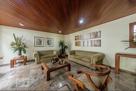 Apartamento à venda com 199m², 4 quartos e 2 vagasÁrea Comum - Hall de Entrada