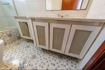 Apartamento à venda com 199m², 4 quartos e 2 vagasBanheiro - Suite 1