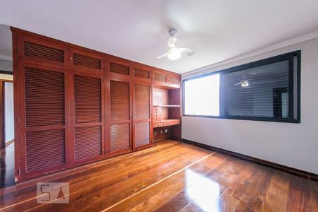 Apartamento à venda com 199m², 4 quartos e 2 vagasQuarto 4 - Suite Master