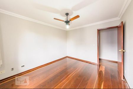 Apartamento à venda com 199m², 4 quartos e 2 vagasQuarto 1