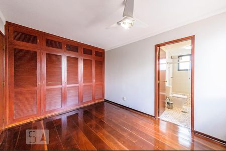 Apartamento à venda com 199m², 4 quartos e 2 vagasQuarto 3 - Suite