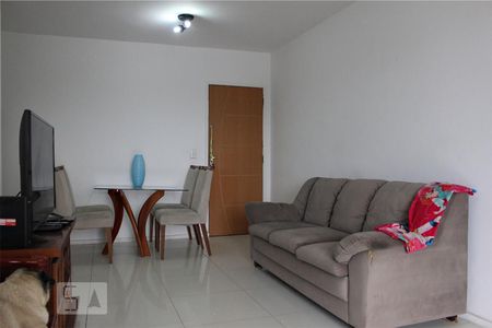 Apartamento à venda com 100m², 2 quartos e 2 vagasSala
