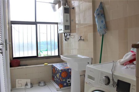 Apartamento à venda com 100m², 2 quartos e 2 vagasÁrea de Serviço