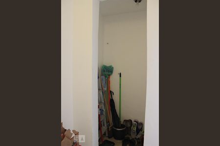 Apartamento à venda com 100m², 2 quartos e 2 vagasQuarto de Serviço