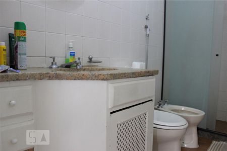 Apartamento à venda com 100m², 2 quartos e 2 vagasBanheiro Social