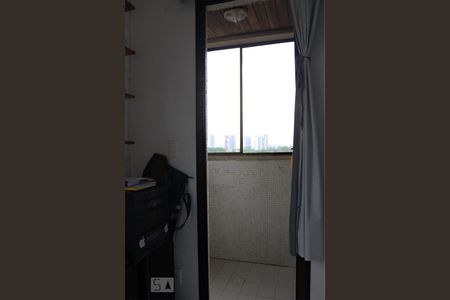 Apartamento à venda com 100m², 2 quartos e 2 vagasVaranda da Suíte