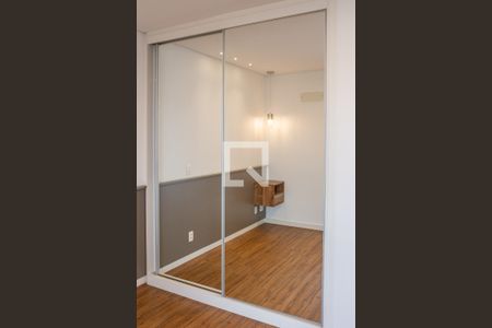 Quarto de apartamento à venda com 1 quarto, 47m² em Parque Industrial Tomas Edson, São Paulo