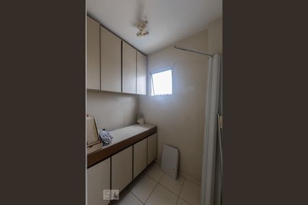 Apartamento à venda com 62m², 2 quartos e 2 vagas Apartamento à venda com 62m², 2 quartos e 2 vagasQuarto de Serviço