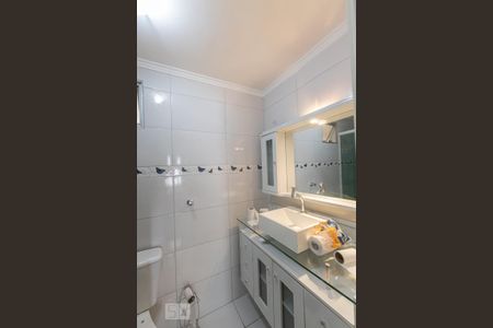 Apartamento à venda com 62m², 2 quartos e 2 vagas Apartamento à venda com 62m², 2 quartos e 2 vagasBanheiro Social