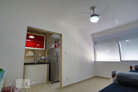 Studio de kitnet/studio para alugar com 1 quarto, 30m² em Embaré, Santos