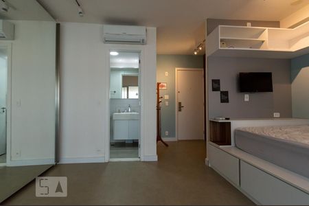 Quarto de kitnet/studio para alugar com 1 quarto, 33m² em Brooklin, São Paulo