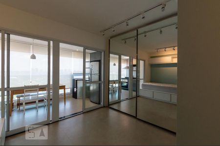 Sala/Quarto de kitnet/studio para alugar com 1 quarto, 33m² em Brooklin, São Paulo