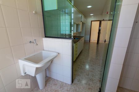 Apartamento à venda com 83m², 2 quartos e 1 vagaÁrea de Serviço