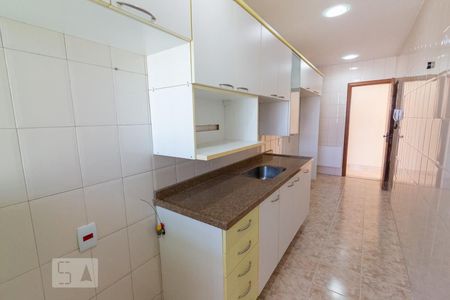 Apartamento à venda com 83m², 2 quartos e 1 vagaCozinha