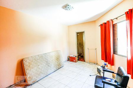 Casa à venda com 181m², 4 quartos e 3 vagasSuíte 1