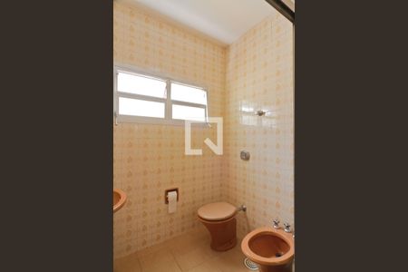 Casa para alugar com 125m², 3 quartos e 1 vagaBanheiro