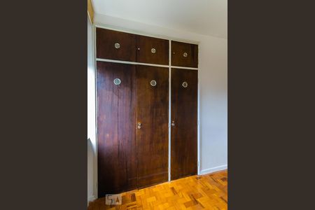 Quarto 1 - Armários de apartamento para alugar com 2 quartos, 101m² em Nova Campinas, Campinas