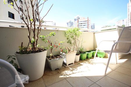 Apartamento à venda com 88m², 2 quartos e 2 vagasVaranda da Sala