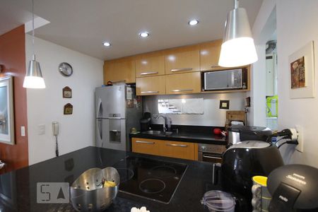 Apartamento à venda com 88m², 2 quartos e 2 vagasCozinha