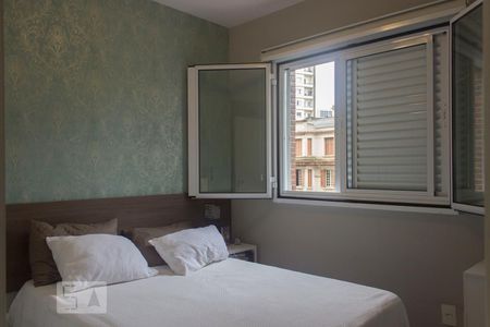 Apartamento à venda com 41m², 1 quarto e 1 vagaQuarto