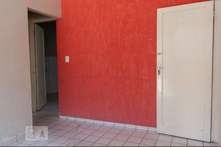 Sala de casa para alugar com 2 quartos, 52m² em Vila Bertioga, São Paulo