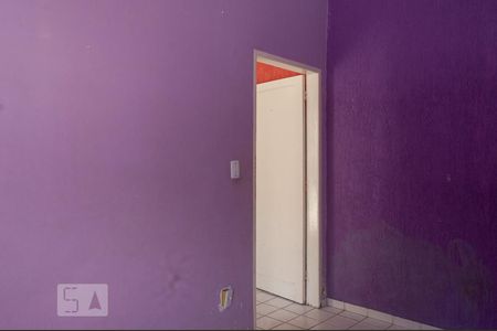 Quarto 1 de casa para alugar com 2 quartos, 52m² em Vila Bertioga, São Paulo