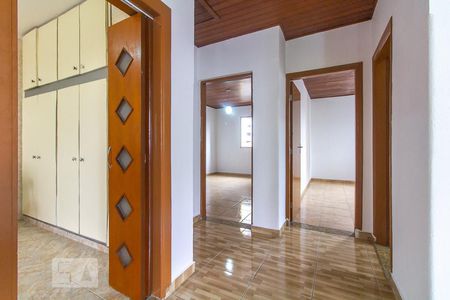 Casa à venda com 200m², 2 quartos e 4 vagas Casa à venda com 200m², 2 quartos e 4 vagasCorredor