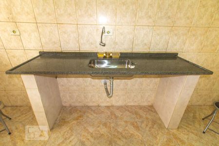 Casa à venda com 200m², 2 quartos e 4 vagas Casa à venda com 200m², 2 quartos e 4 vagasCozinha