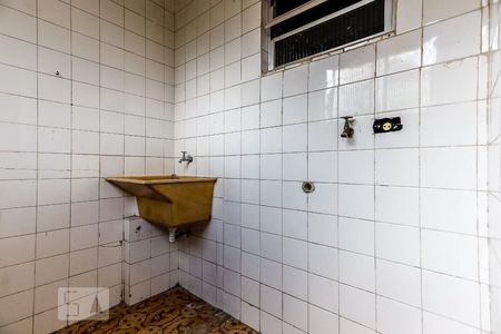 Apartamento à venda com 90m², 2 quartos e 1 vagaÁrea de Serviço