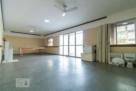 Apartamento para alugar com 48m², 2 quartos e sem vagaÁrea comum - Salão de festas