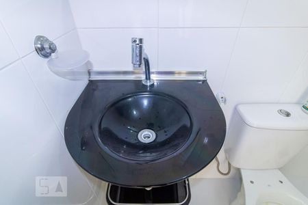 Apartamento para alugar com 48m², 2 quartos e sem vagaBanheiro de Serviço