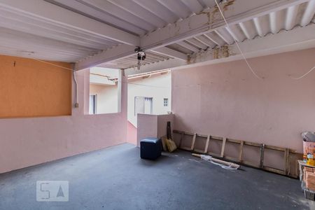 Casa à venda com 95m², 2 quartos e 2 vagasTerraço