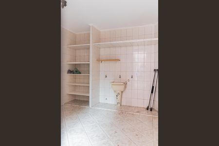 Casa à venda com 95m², 2 quartos e 2 vagasÁrea de Serviço