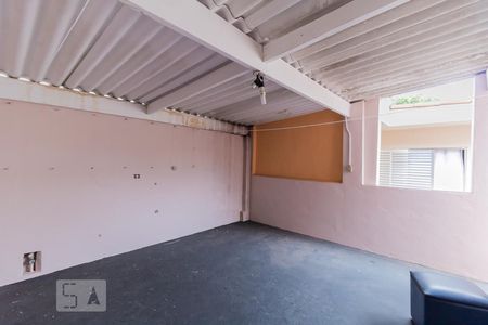 Casa à venda com 95m², 2 quartos e 2 vagasTerraço