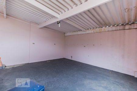 Casa à venda com 95m², 2 quartos e 2 vagasTerraço