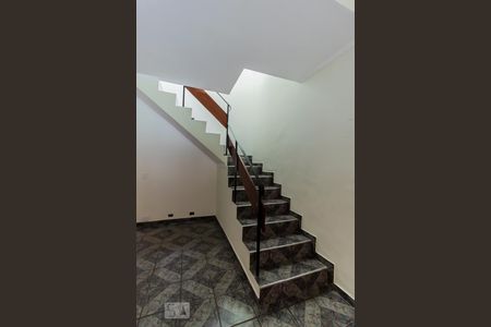 Escada de casa à venda com 2 quartos, 95m² em Vila Constança, São Paulo