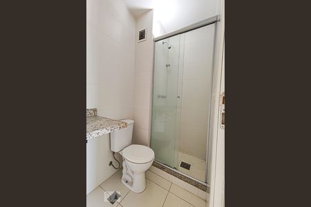 Apartamento para alugar com 65m², 2 quartos e 2 vagas Apartamento para alugar com 65m², 2 quartos e 2 vagasBanheiro 2