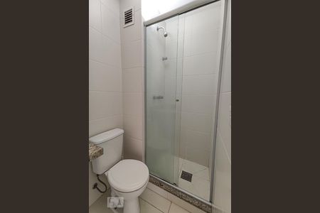 Apartamento para alugar com 65m², 2 quartos e 2 vagas Apartamento para alugar com 65m², 2 quartos e 2 vagasBanheiro 2