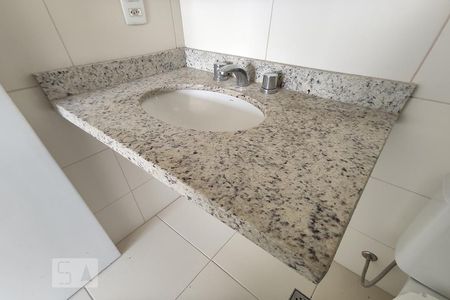 Apartamento para alugar com 65m², 2 quartos e 2 vagas Apartamento para alugar com 65m², 2 quartos e 2 vagasBanheiro suíte