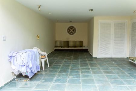 Casa à venda com 300m², 4 quartos e 3 vagas Casa à venda com 300m², 4 quartos e 3 vagasSalão de Festas