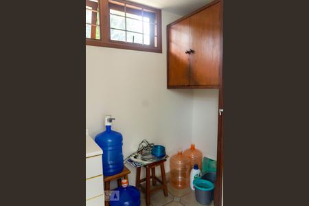 Casa à venda com 300m², 4 quartos e 3 vagas Casa à venda com 300m², 4 quartos e 3 vagasQuarto de Serviço