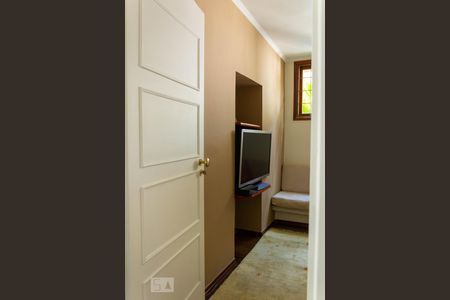 Casa à venda com 300m², 4 quartos e 3 vagas Casa à venda com 300m², 4 quartos e 3 vagasSala de TV