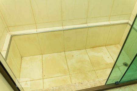 Casa à venda com 300m², 4 quartos e 3 vagas Casa à venda com 300m², 4 quartos e 3 vagasBanheiro Suíte 2