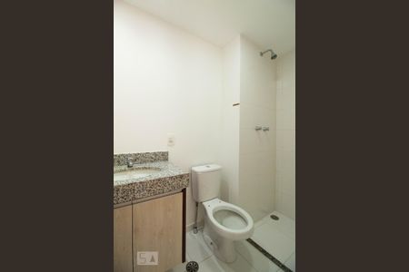 Banheiro  de apartamento para alugar com 1 quarto, 38m² em Liberdade, São Paulo