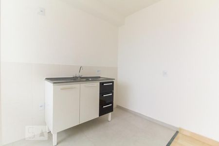 Cozinha de apartamento à venda com 2 quartos, 42m² em Vila Santa Maria, São Paulo