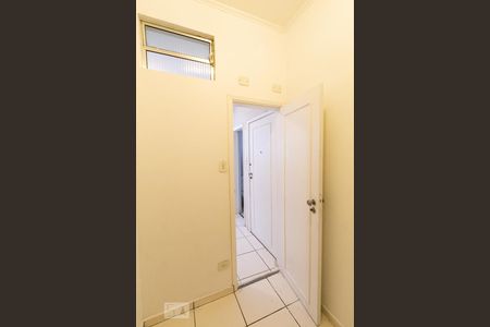 Apartamento à venda com 200m², 4 quartos e 2 vagas Apartamento à venda com 200m², 4 quartos e 2 vagasÁrea de Serviço - Quarto