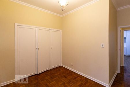 Apartamento à venda com 200m², 4 quartos e 2 vagas Apartamento à venda com 200m², 4 quartos e 2 vagasQuarto 2
